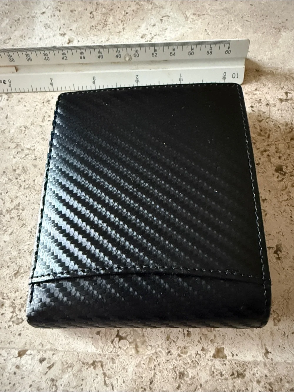 Men's Black Carbon-Texture Tri-Fold Wallet with Apple AirTag insert